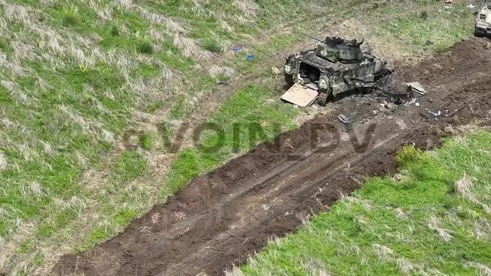 ��������� ����� � ��������� Leopard 2A6, Bradley M2A2 � ������ �������� ��� �� ���������� �����������