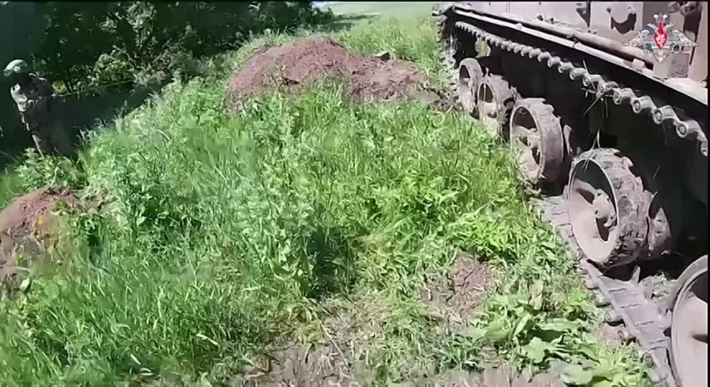 ����� ������ ������ ������� 240-�������������� ����������� �������� 2�4 ��������� � ���� ������������