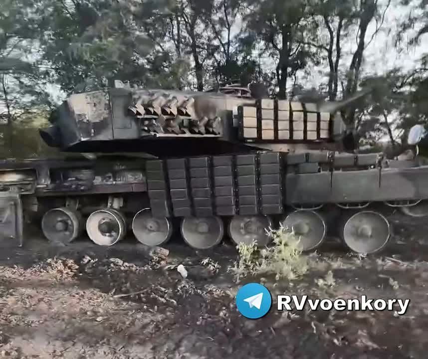 � ��� �� ����������� ������ ������ ������ ����� Leopard 2A4 � ��������� ������������ ������� ��������-1�