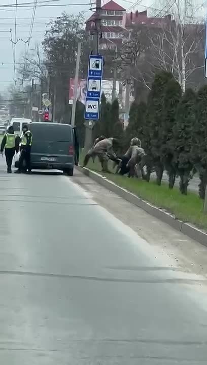 � ��������� 4 ���������� ��� �� ���� � ���� ��������� ������� � ������