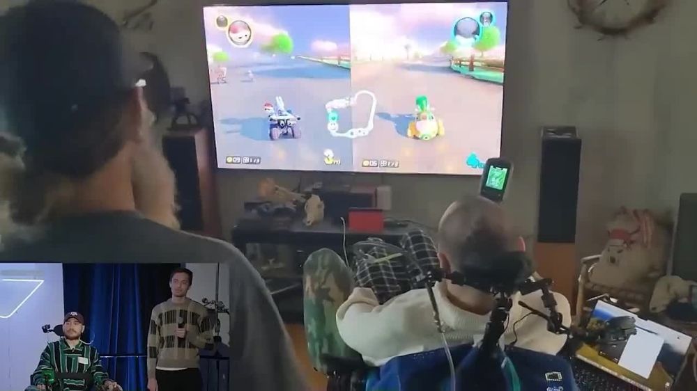 ������ ������� � ����� Neuralink � ����� �������, ��� ������ � ����� � Mario Kart