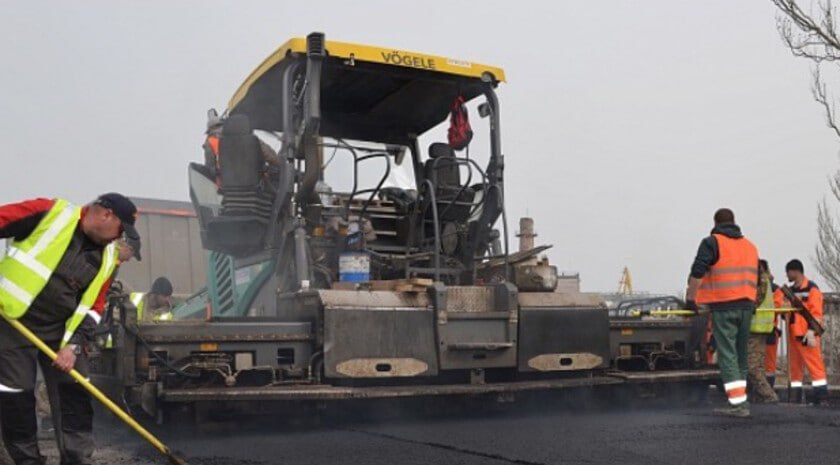 Запорожская область. 40 км. ведущей к побережью Азовского моря дороги восстановят в Запорожской области По словам...