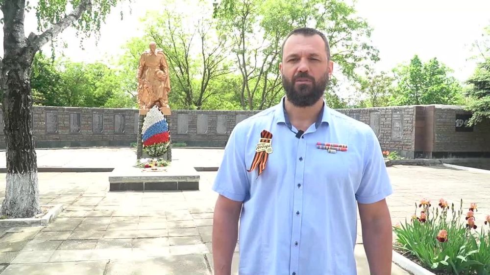 Дорогие ветераны Великой Отечественной войны! Уважаемые жители Бердянского района! Поздравляю вас с Днём Победы!