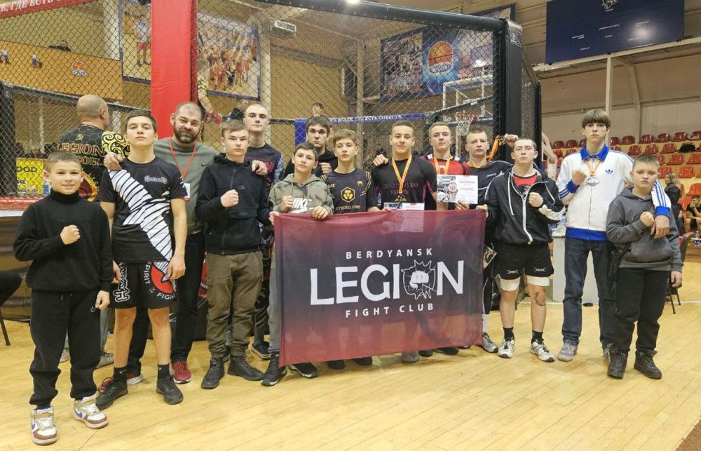 Бойцы из Бердянска завоевали 5 бронзовых медалей на Кубке ММА в Севастополе