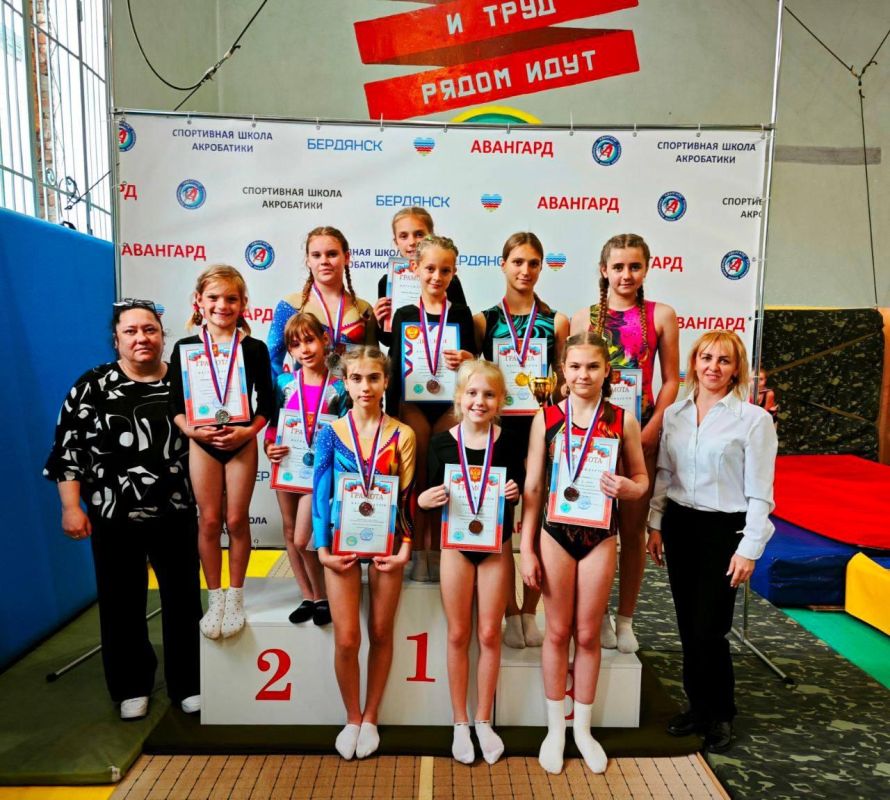 В Бердянске прошел Открытый Кубок по прыжкам на батуте