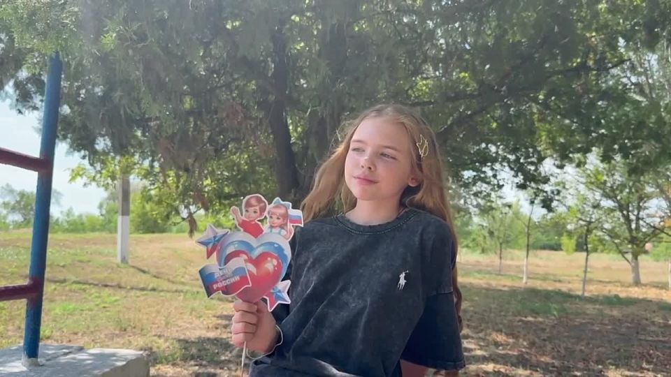 Дмитровский дом культуры участвует в акции «Окна России 2025»