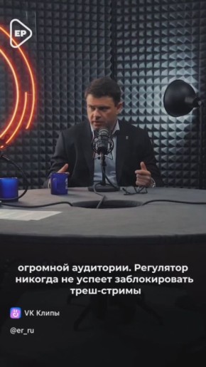  :                
