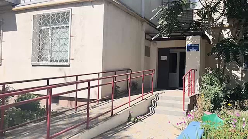Администрация Бердянска продолжает контролировать подготовку учебных заведений города к приёму учеников