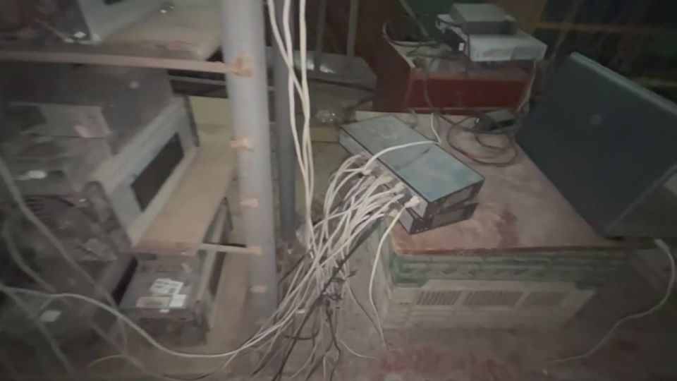 В ходе оперативно-розыскных мероприятий сотрудники отдела уголовного розыска совместно с участковыми уполномоченными полиции ОМВД России «Бердянский» выявили и пресекли деятельность нелегальной майнинговой фермы...