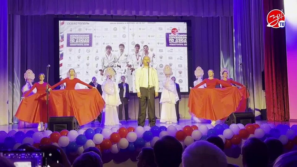 Бердянский центр предпрофессиональной подготовки «Импульс» открыл августовский педсовет