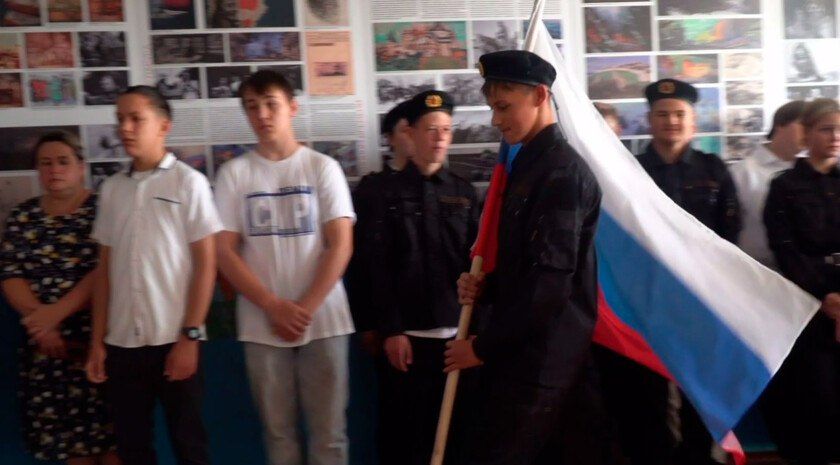 В Новопетровской школе набрали спецкласс Морской пехоты