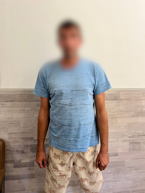 Сотрудники полиции Бердянска задержали мужчину по подозрению в приобретении наркотических средств