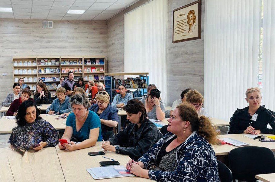 В Бердянске прошел семинар по вопросам профилактики семейного неблагополучия