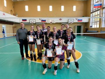 Кубок Бердянска по волейболу среди девушек — новые достижения ко Дню города
