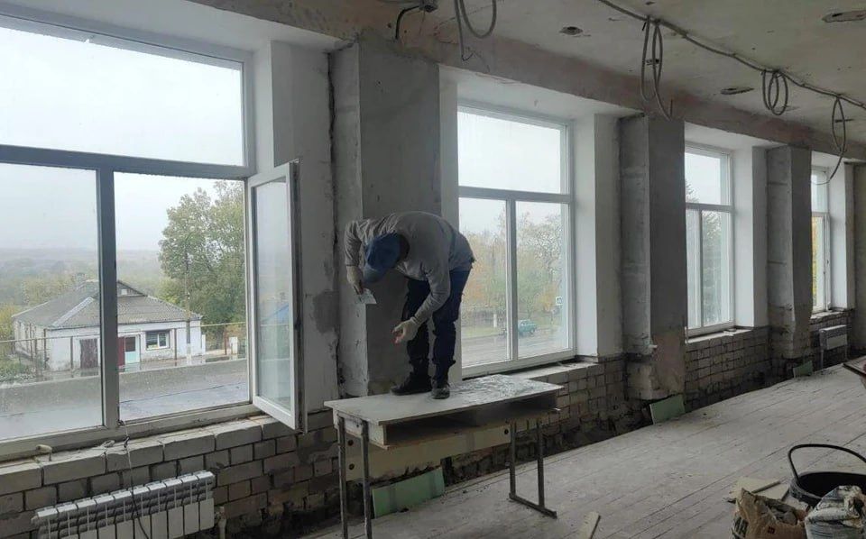 В запорожском поселке ремонтируют дом культуры