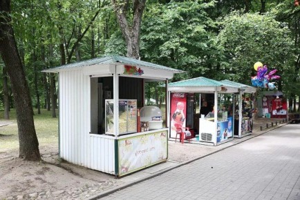 Вниманию правообладателей некапитальных объектов (ларьков) расположенных по адресу: г. Бердянск, пер. Заслонова, 1!!!