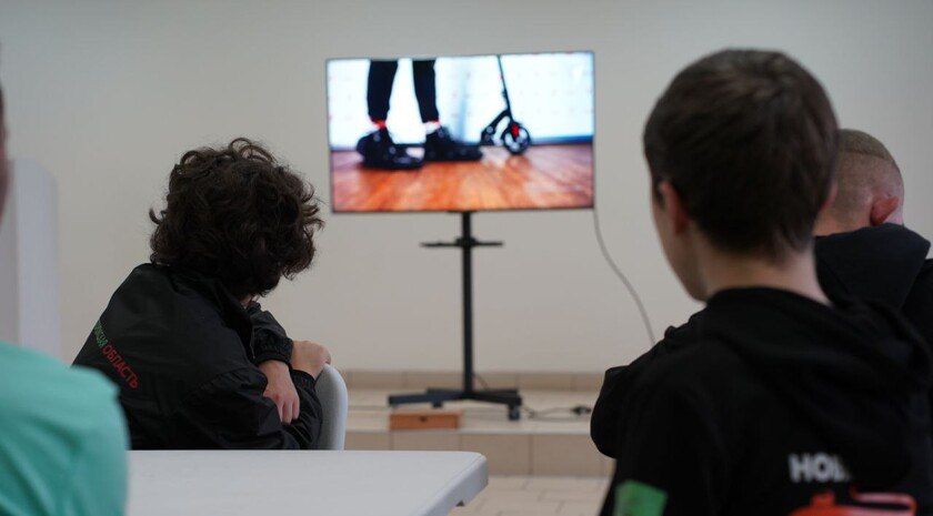 Безопасное движение начинается с тебя: в Бердянске прошло занятие для молодежи