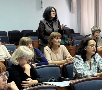 В Администрации Бердянска проведено совещание по вопросам организации работы дошкольных и школьных образовательных учреждений