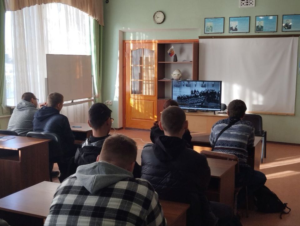 Председатель ТИК №9 провёл просветительскую лекцию для студентов Бердянского машиностроительного колледжа