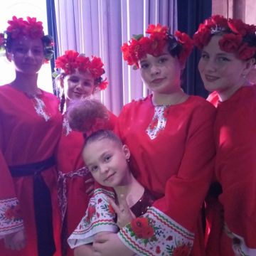 Танцевальный кружок «Дворовые танцы» принял участие в концерте в Бердянске
