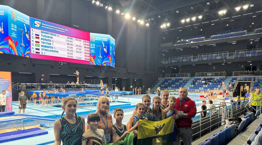 Бердянские гимнасты выступили на соревнованиях по прыжкам на батуте в Москве