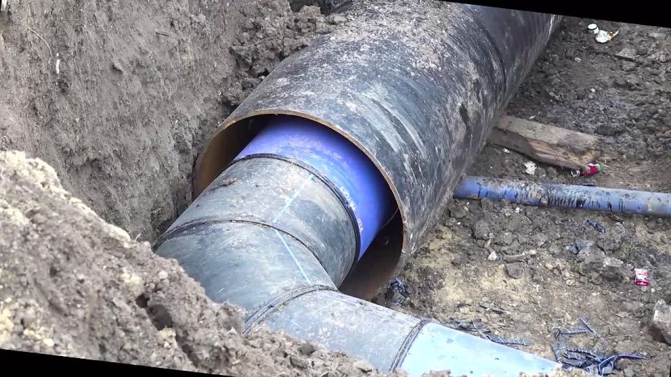 В Запорожской области уложено 2 км новых труб водовода «Прилив»