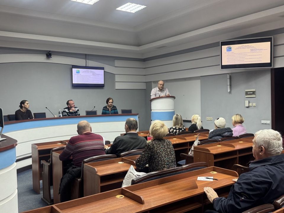 Даже при использовании автономного отопления, жильцы обязаны оплачивать расходы на общие нужды, связанные с отоплением в доме