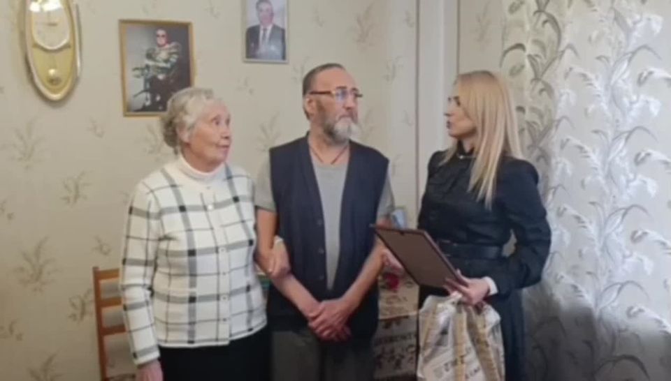 Анна Хорошун: 3 декабря лично вместе с Еленой Чириной посетила председателя Бердянской «Ассоциации инвалидов»