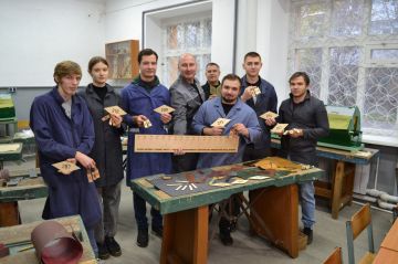 «Ключи к знаниям: когда идея становится формой»