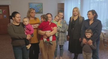 Анна Хорошун: МЫ ВСЕГДА РЯДОМ. При поддержке волонтеров группы "Всё для фронта и Победы", Фонда "Рубежи" была доставлена продуктовая гуманитарная помощь в отделение помощи матерям с детьми до 3-х лет