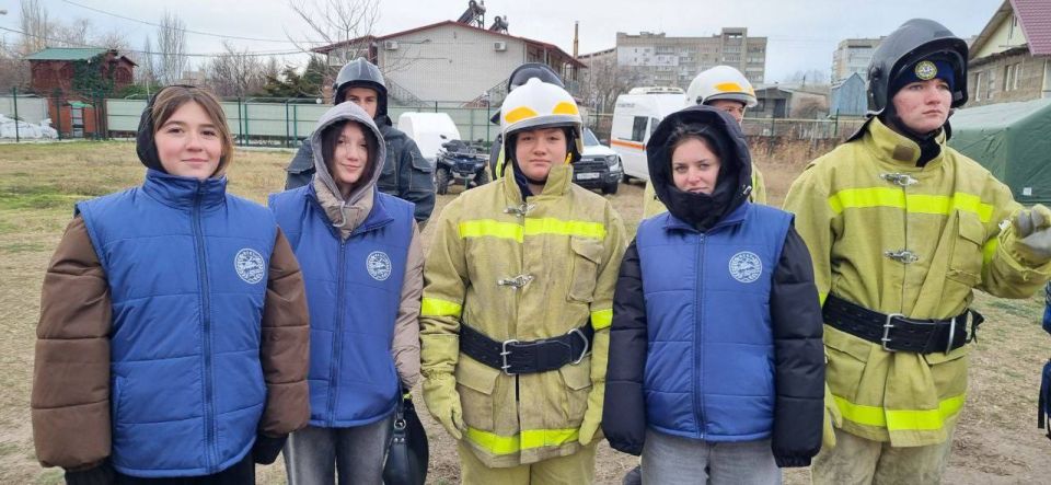 26 декабря школьный спасательный отряд «Гвардия жизни» ГБУ ОО ЗО «Проминевская СОШ № 16» Мелитопольского района принял участие в торжественном открытии учебно-тренировочного центра добровольцев-спасателей ВСКС в городе...