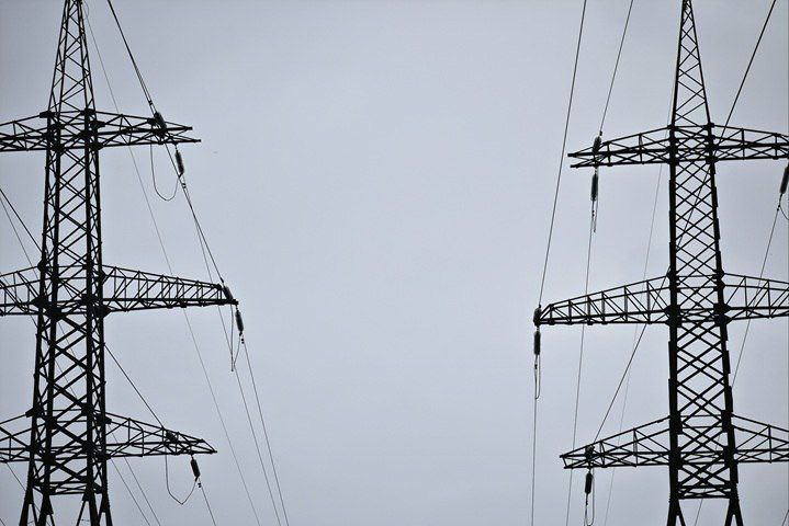 В Запорожской области из-за ночных аварий 16 тысяч абонентов остались без света