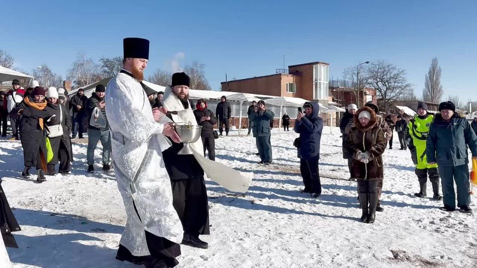 В Бердянске в праздник Крещения Господня освятили воды Азовского моря