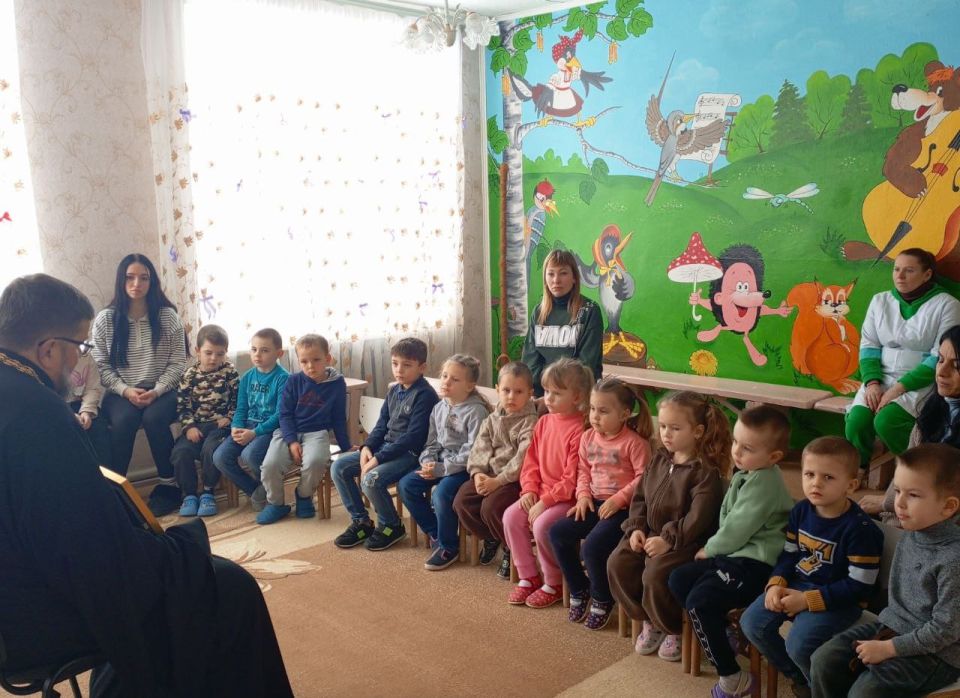 Праздник в детском садике «Колосок»