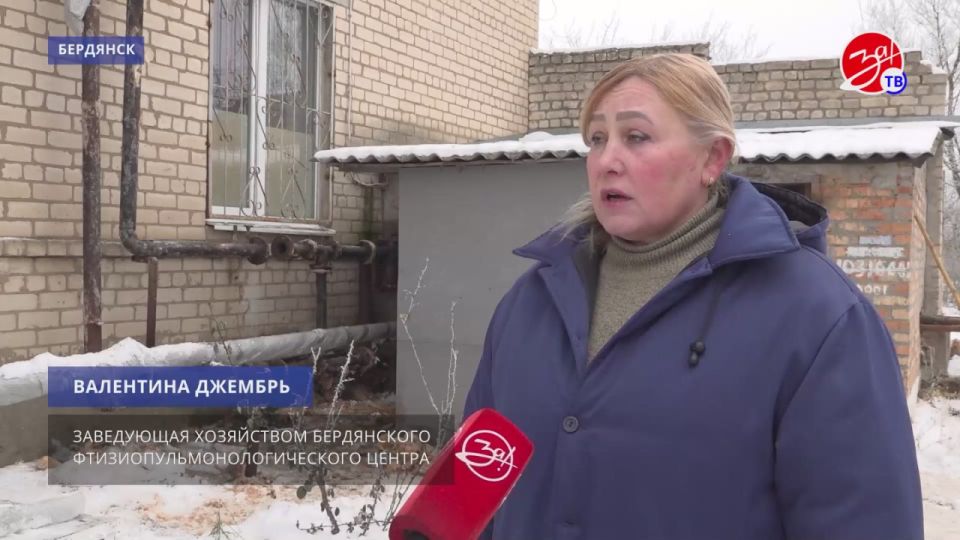 Сотрудники Бердянского филиала теплосети активно работают, чтобы обеспечить теплом каждую квартиру