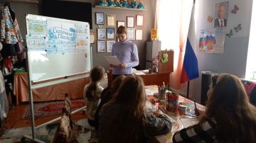 День гжельской росписи в кружке «Магия творчества»