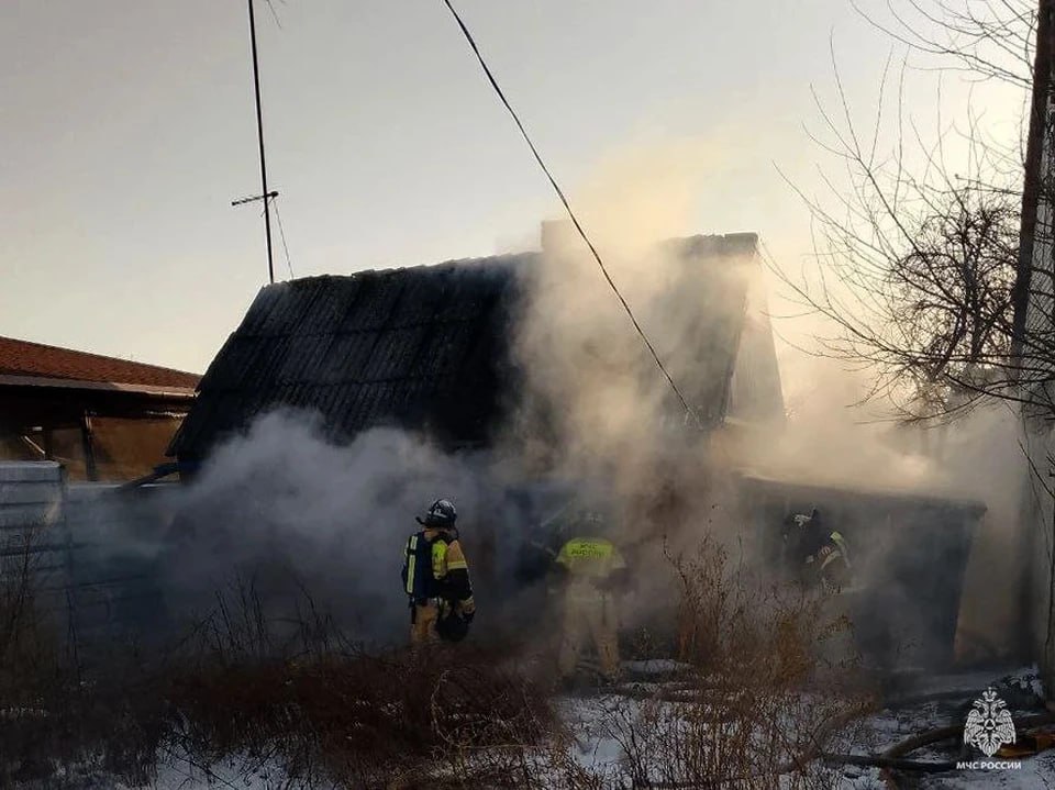 При пожаре в частном доме в Бердянске погибла 73-летняя женщина