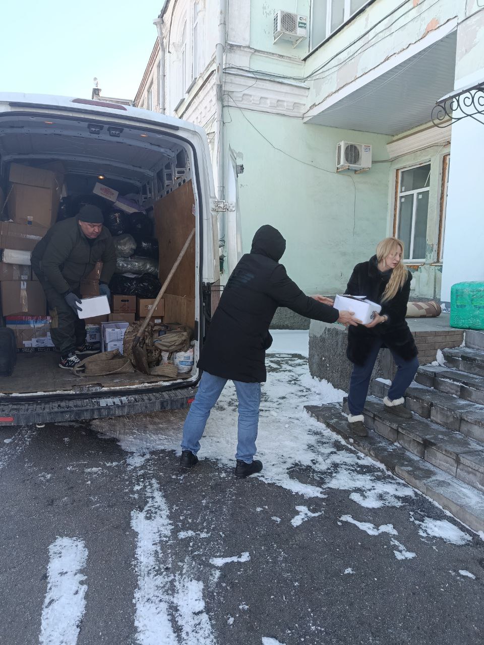Помощь доставлена: гуманитарный груз из Ростовской области прибыл в Бердянский район