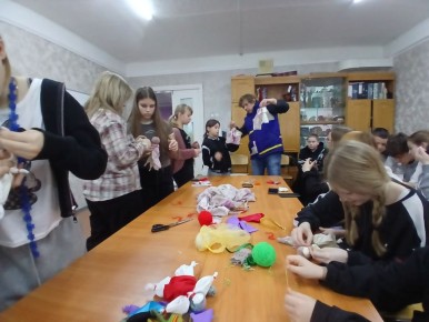 В преддверии Дня защитника Отечества в детском санатории "Бердянский" прошла особенная встреча, наполненная творчеством и патриотизмом! Активист Бердянского городского отделения ЛДПР и талантливый руководитель кружка...