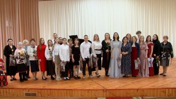 В Бердянской детской музыкальной школе прошел яркий творческий концерт