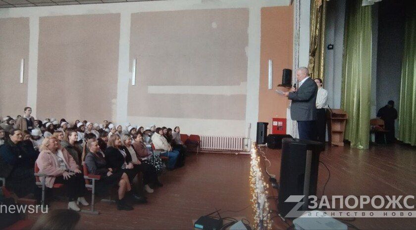 В Бердянском медколледже прошел концерт в честь 8 марта