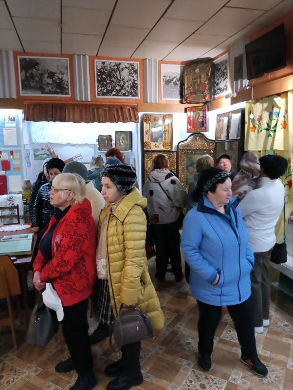 Экскурсия в музей для старшего поколения