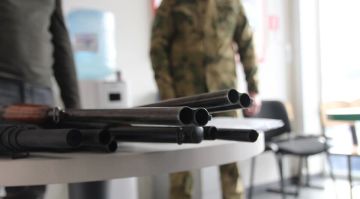 Охотники Запорожской области передали 14 ружей на передовую
