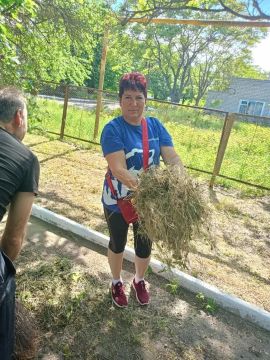 Чистота начинается с нас: в селе Шевченково прошёл экологический субботник