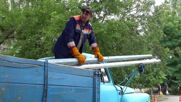 На бульваре Гайдара заменены аварийные опоры освещения