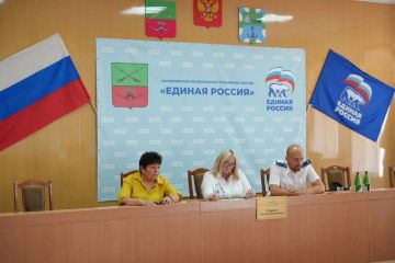 Бюджет, кадры и эффективное управление: состоялось 35-е очередное заседание Совета депутатов Бердянского округа