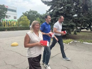 В Бердянске открыта сеть пунктов для подзарядки мибильных телефонов и других гаджетов