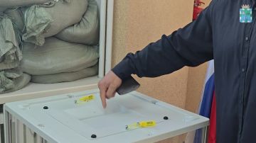 Алексей Кичигин проголосовал на избирательном участке