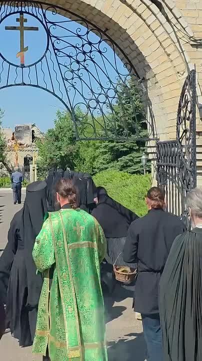 Анна Хорошун: Помощь в Свято-Успенскую Николо-Васильевскую обитель в ДНР с Божьей помощью доставлена