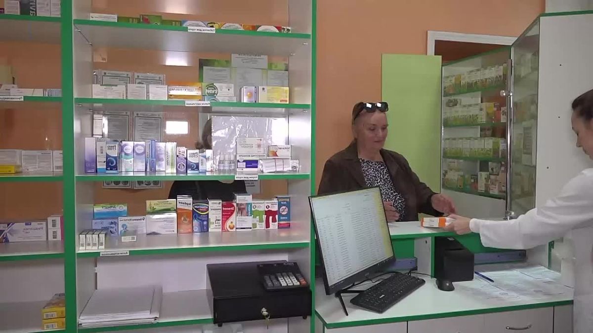В Бердянской межрайонной поликлинике открылся пункт выдачи льготных лекарств